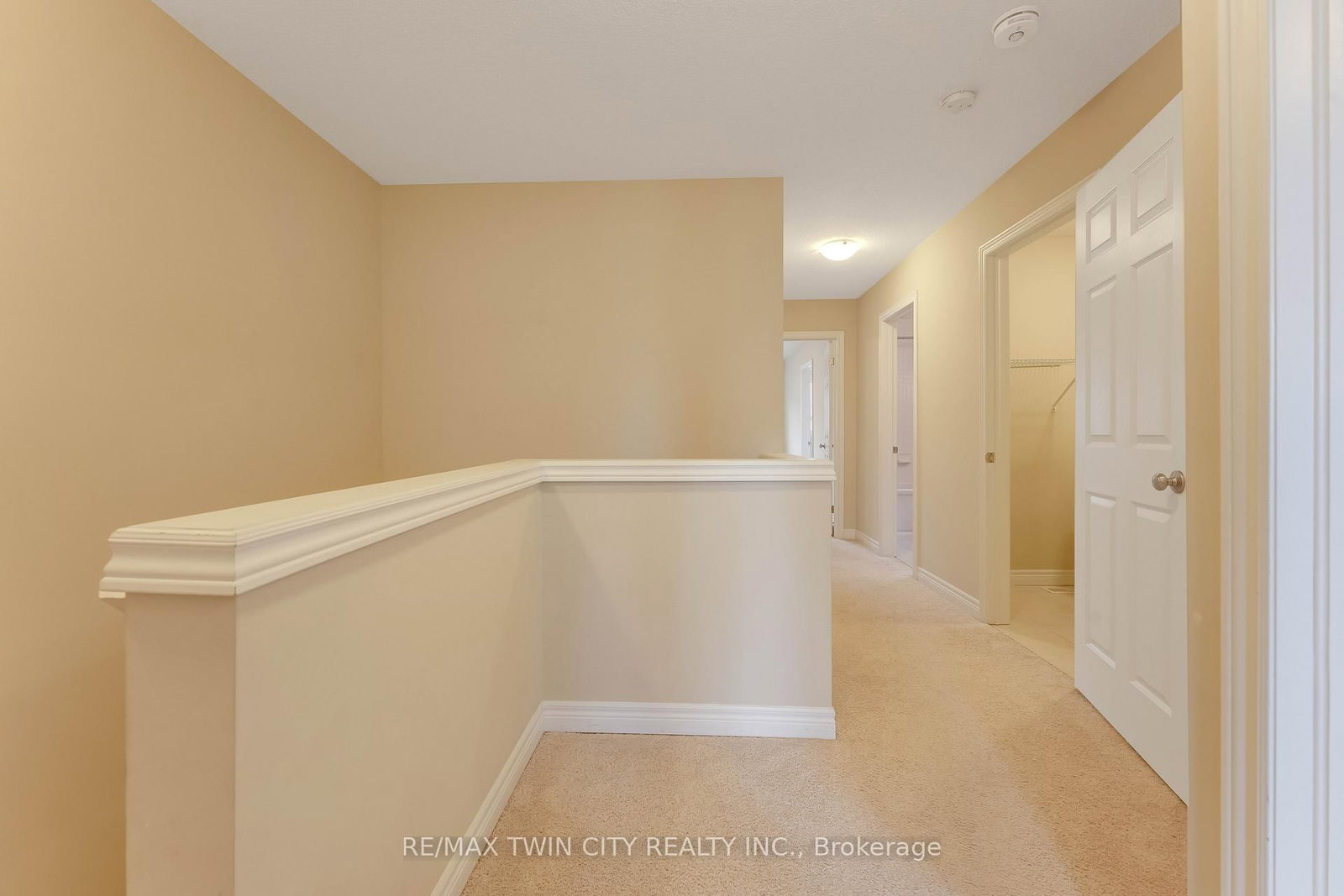 17 Valleybrook Drive - Photo 16