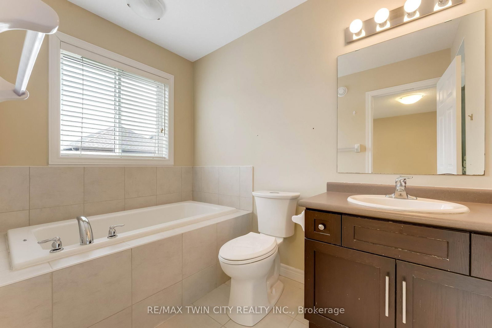 17 Valleybrook Drive - Photo 21