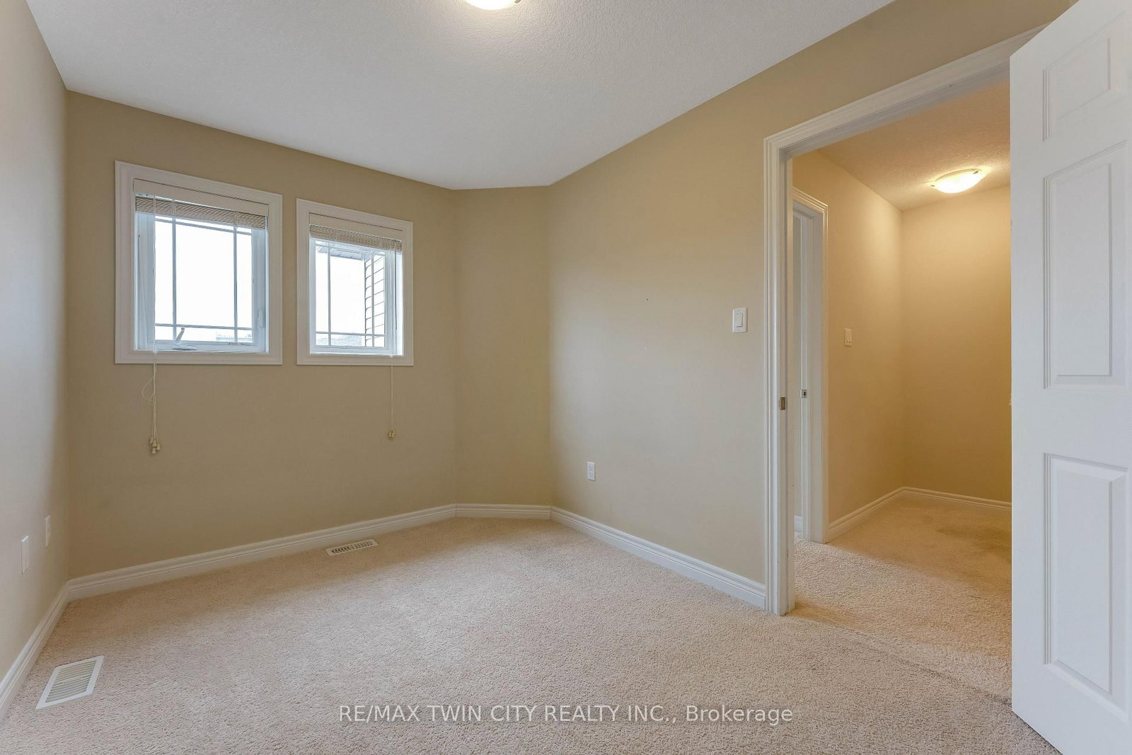 17 Valleybrook Drive - Photo 28