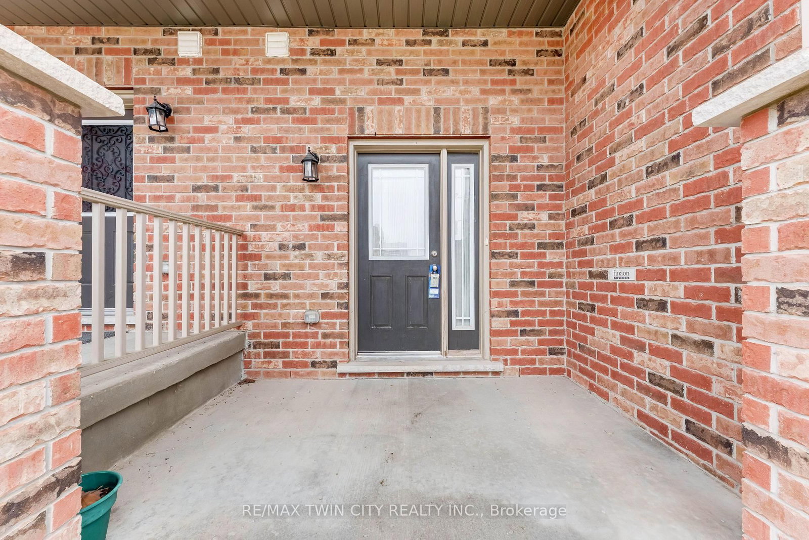 17 Valleybrook Drive - Photo 3