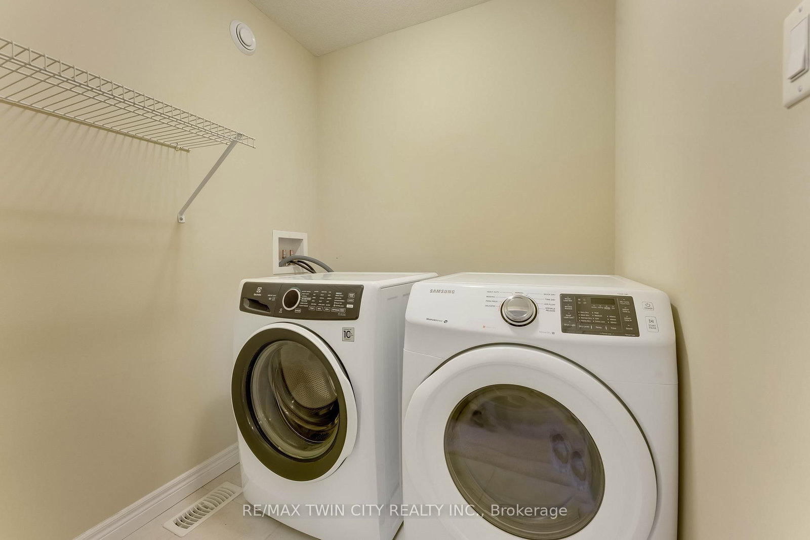 17 Valleybrook Drive - Photo 31