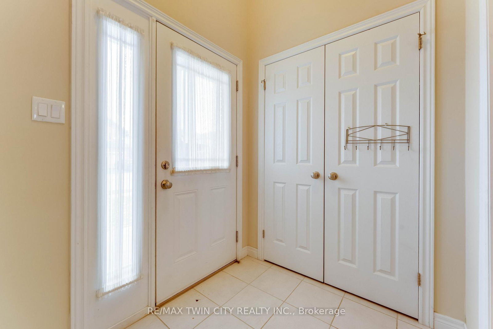 17 Valleybrook Drive - Photo 5