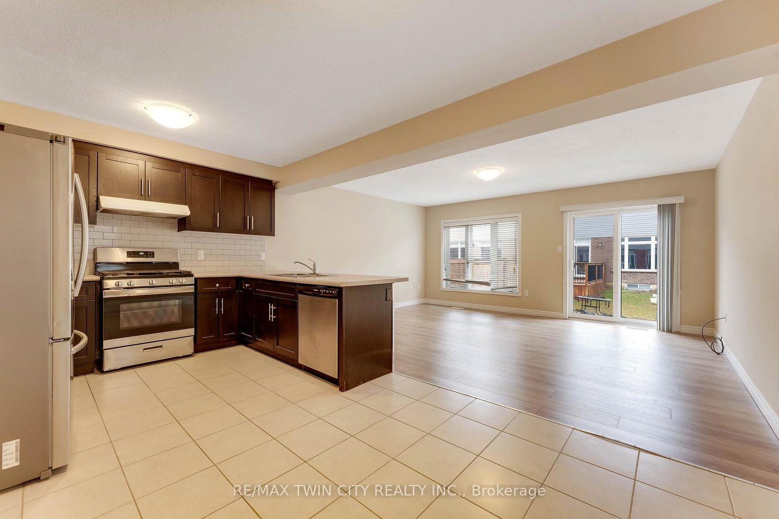 17 Valleybrook Drive - Photo 8