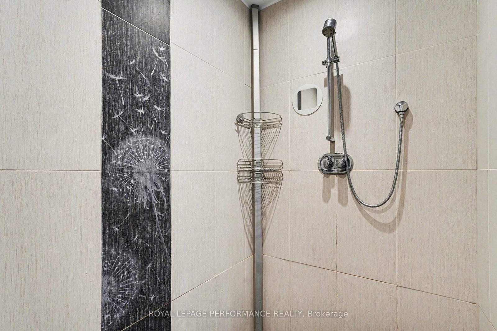 805 Kingsmere Avenue - Photo 24