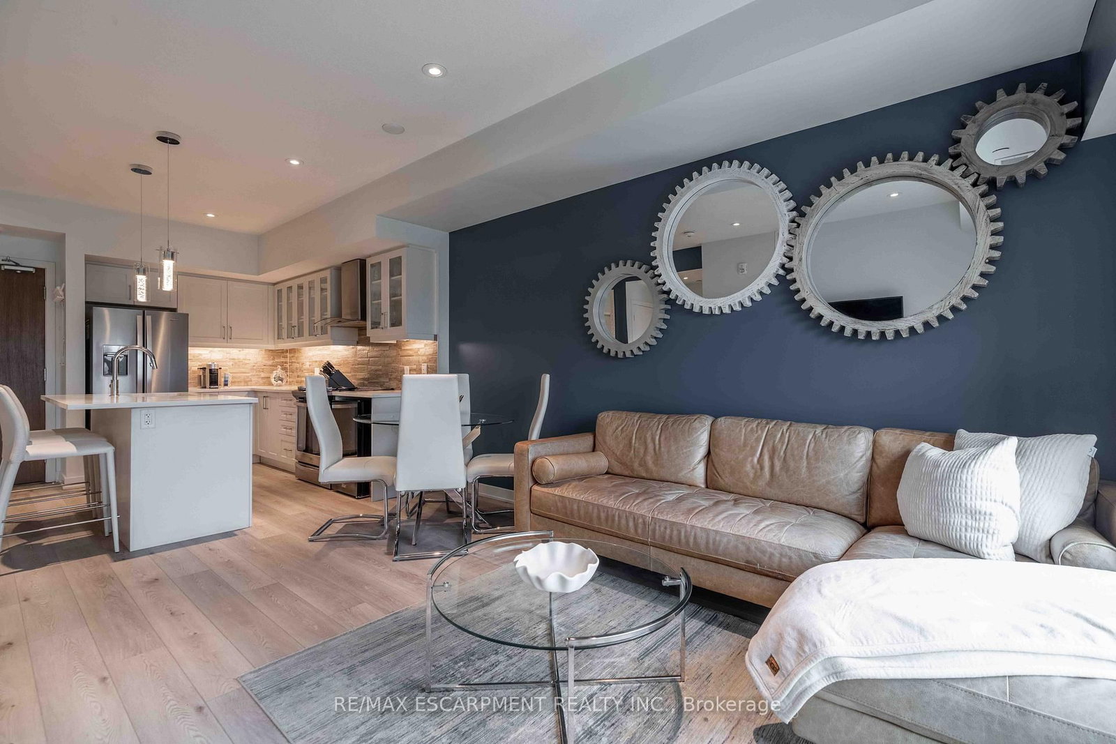 Condo for sale at 504-16 Markle Crescent, Hamilton, Ontario, L9G 0H4 - Ancaster - MLS: X12920718