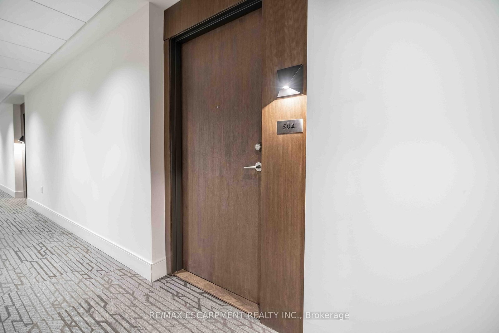 Condo for sale at 504-16 Markle Crescent, Hamilton, Ontario, L9G 0H4 - Ancaster - MLS: X12920718