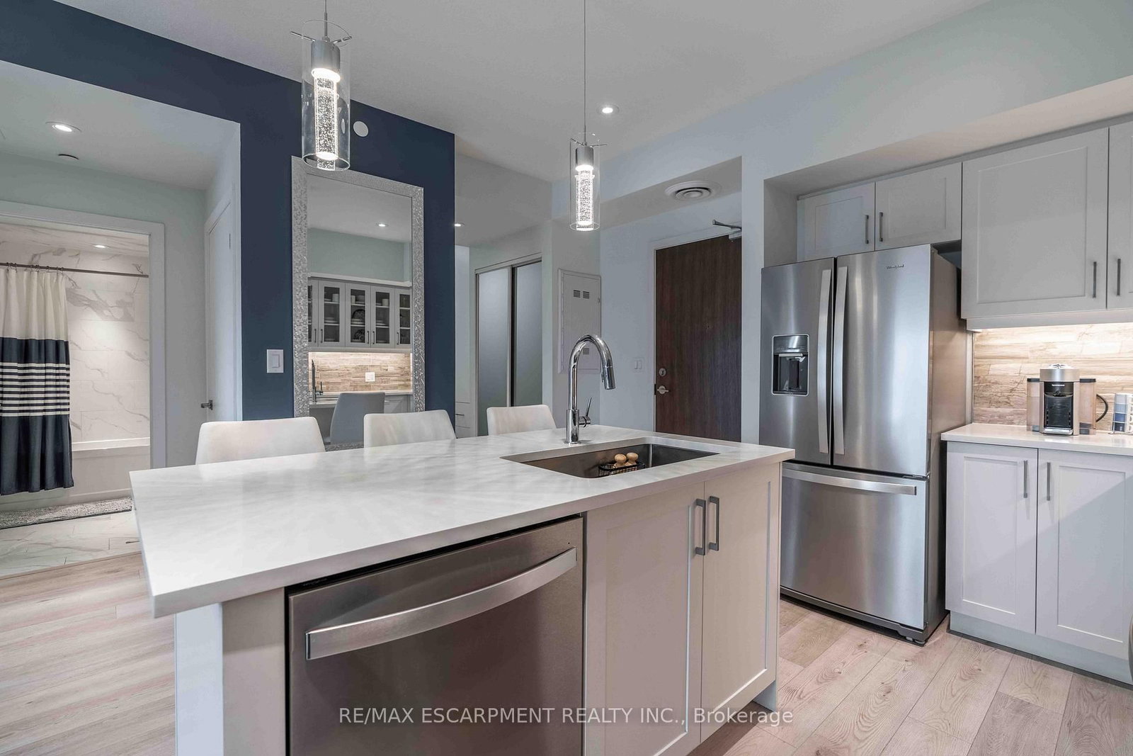 Condo for sale at 504-16 Markle Crescent, Hamilton, Ontario, L9G 0H4 - Ancaster - MLS: X12920718