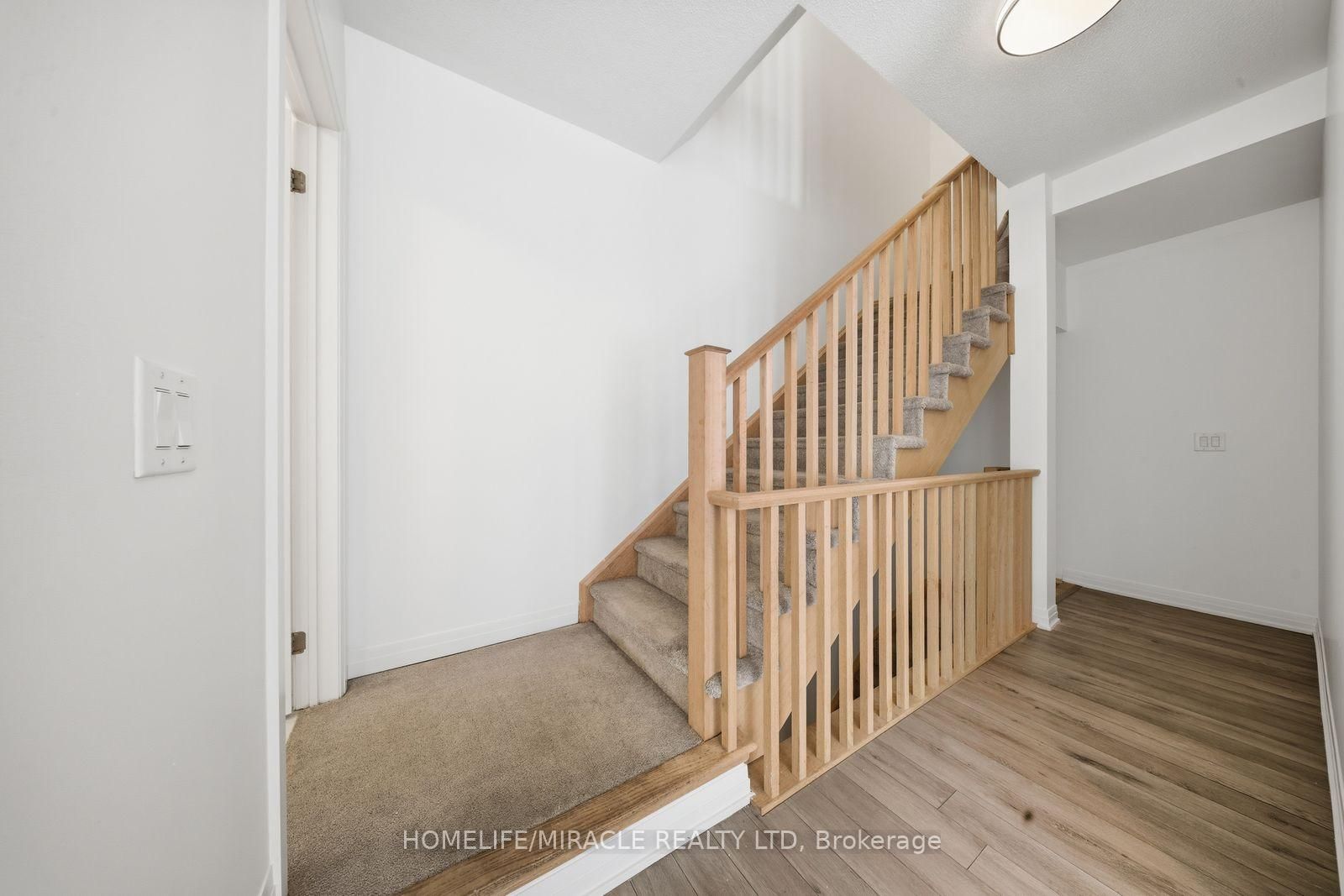 585 Colborne Street E, Unit 901 - Photo 12