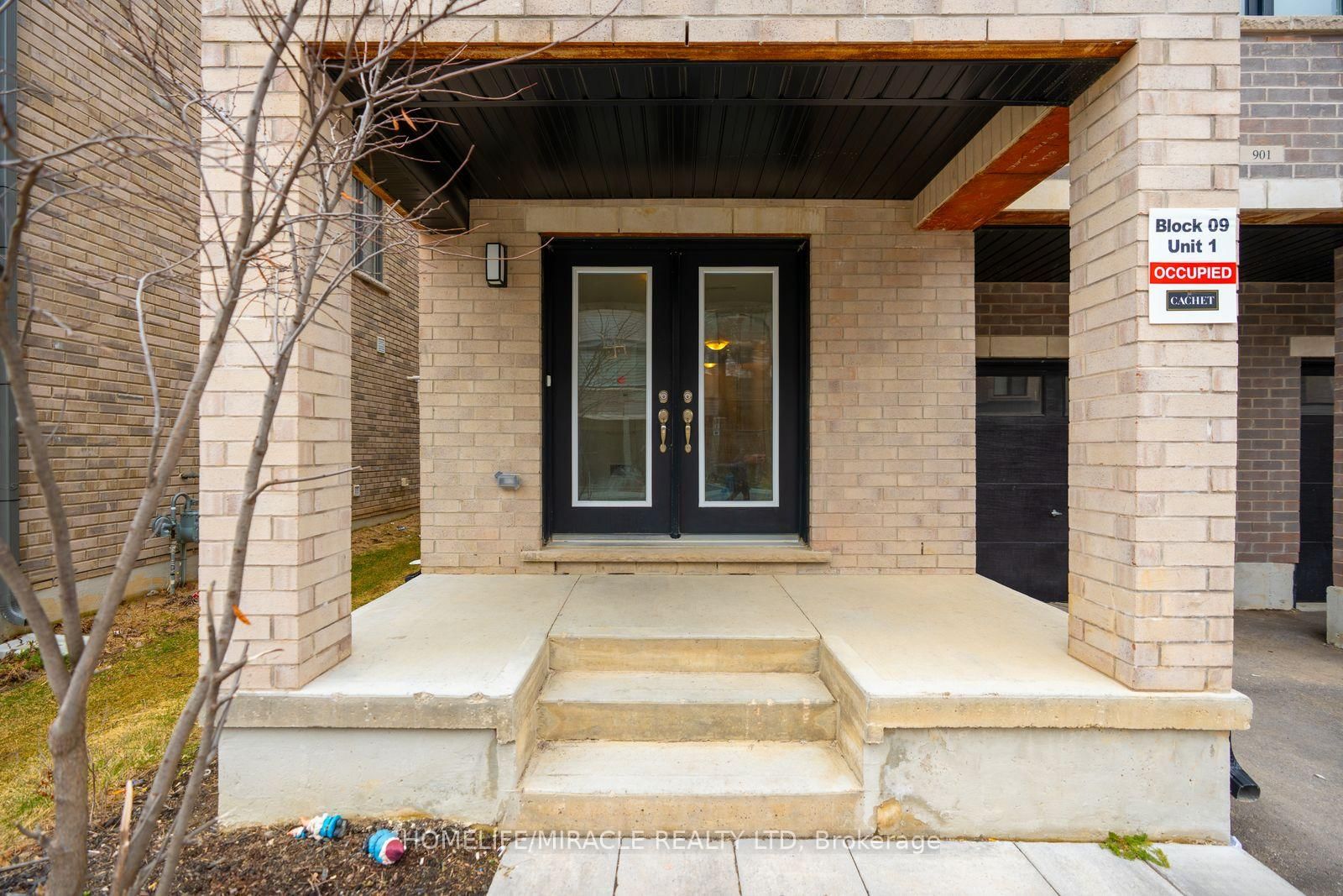 585 Colborne Street E, Unit 901 - Photo 2