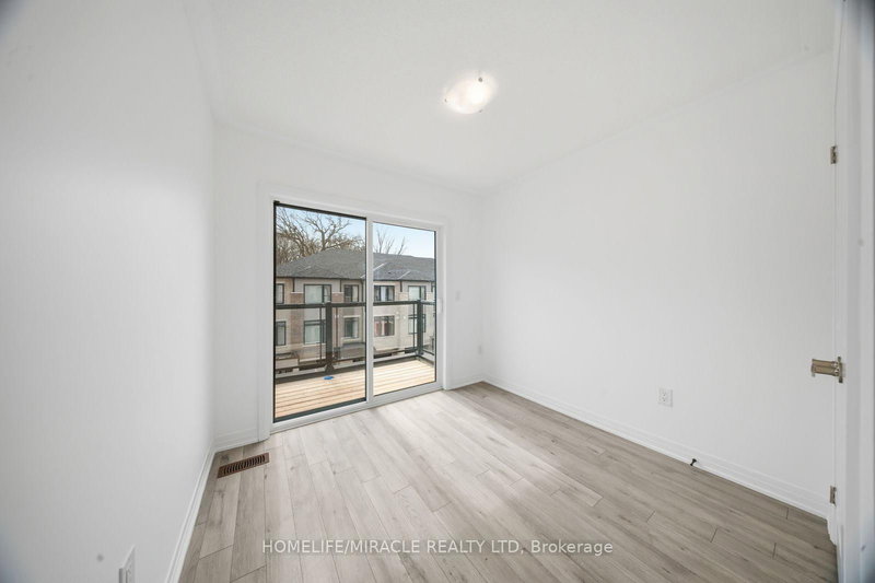 901 - 585 Colborne St E, Brant, N3S 0K4 | Image 3