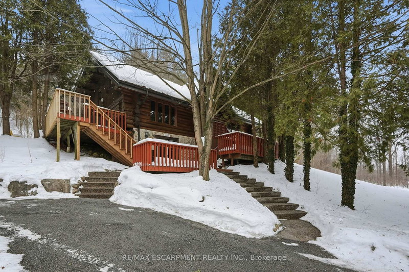 1112 Safari Rd, Hamilton, L8B 1A4 | Image 2