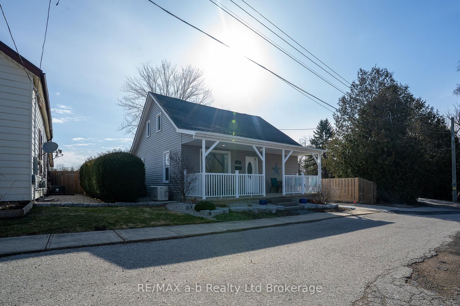 Listing Image 2