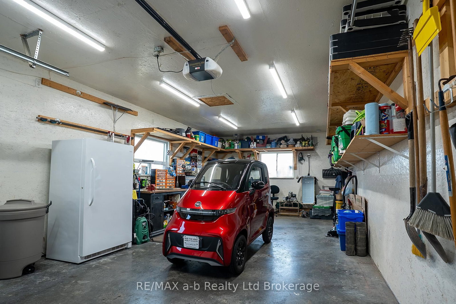 Listing Image 7