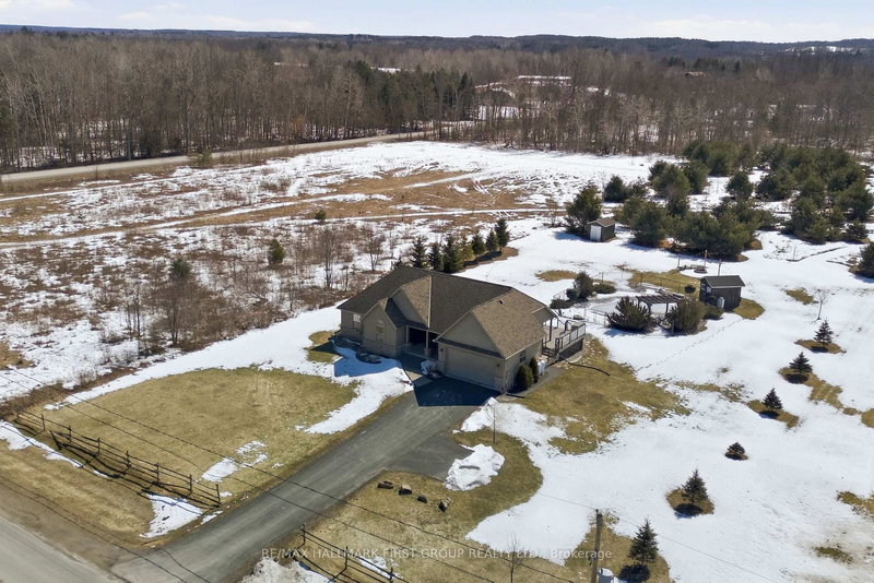 27 Charles Rd, Tweed, K0K 3J0 | Image 2