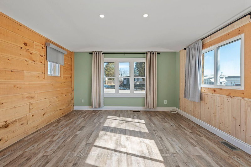 15 Kavanagh Dri Kavanagh Dr S, Rideau Lakes, K7A 4S5 | Image 2