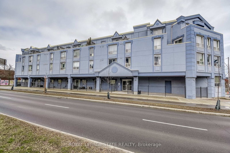 home for sale on 107-400 York Boulevard