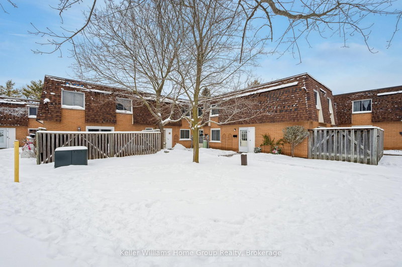 64 - 120 Country Club Dr, Guelph, N1E 3K7 | Image 3