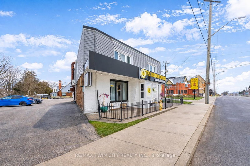 1472 King St E, Kitchener, N2G 2N7 | Image 2