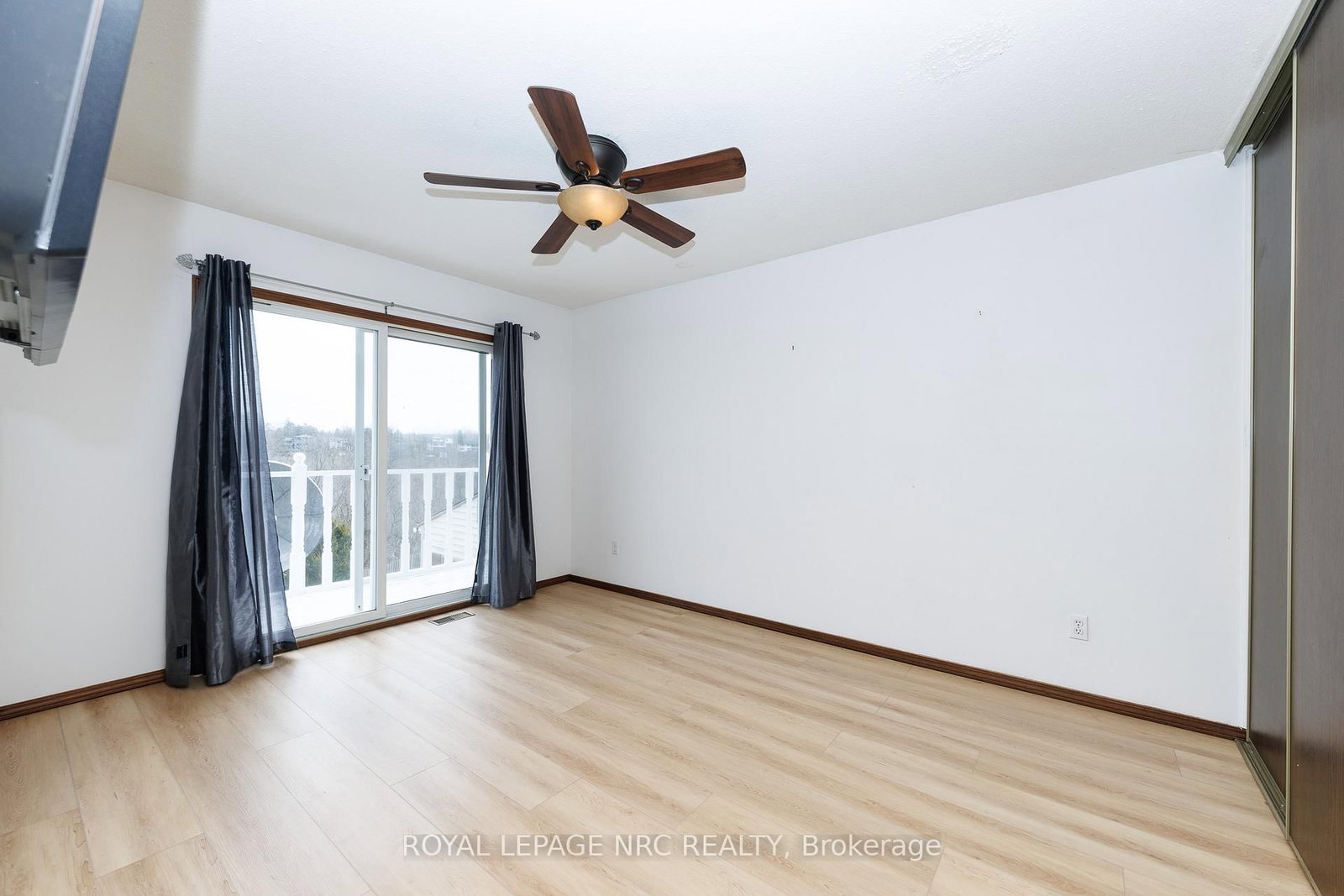 Detached House for sale at 105 Hillview Road, St. Catharines, Ontario, L2S 1S8 - Western Hill - MLS: X12921324