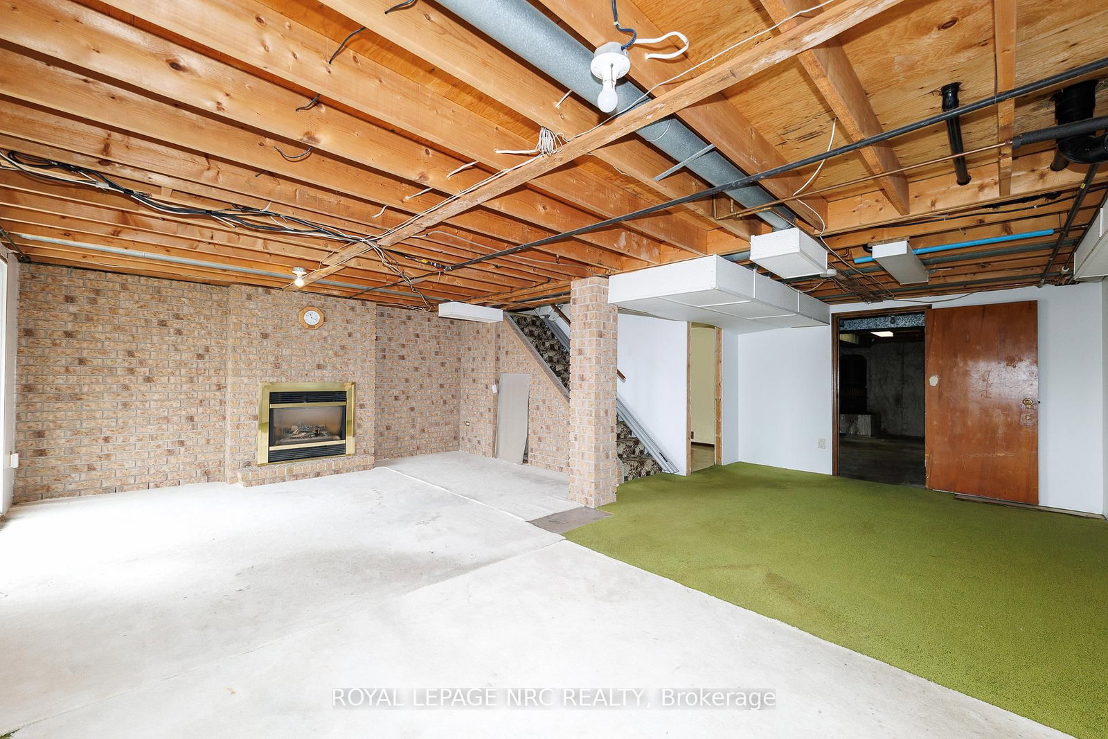 Detached House for sale at 105 Hillview Road, St. Catharines, Ontario, L2S 1S8 - Western Hill - MLS: X12921324