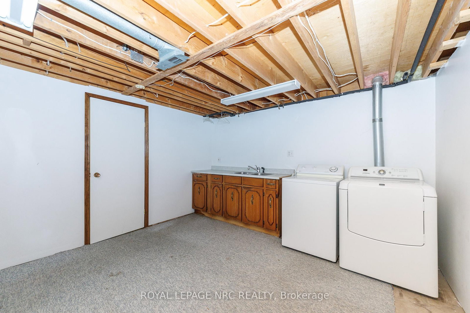 Detached House for sale at 105 Hillview Road, St. Catharines, Ontario, L2S 1S8 - Western Hill - MLS: X12921324