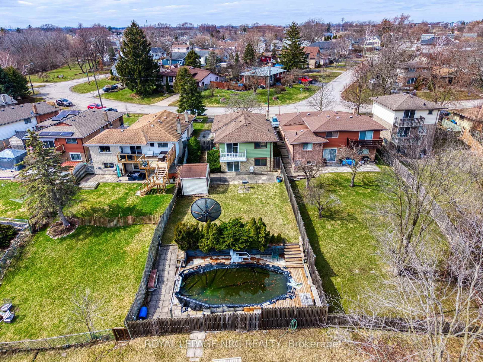 Detached House for sale at 105 Hillview Road, St. Catharines, Ontario, L2S 1S8 - Western Hill - MLS: X12921324