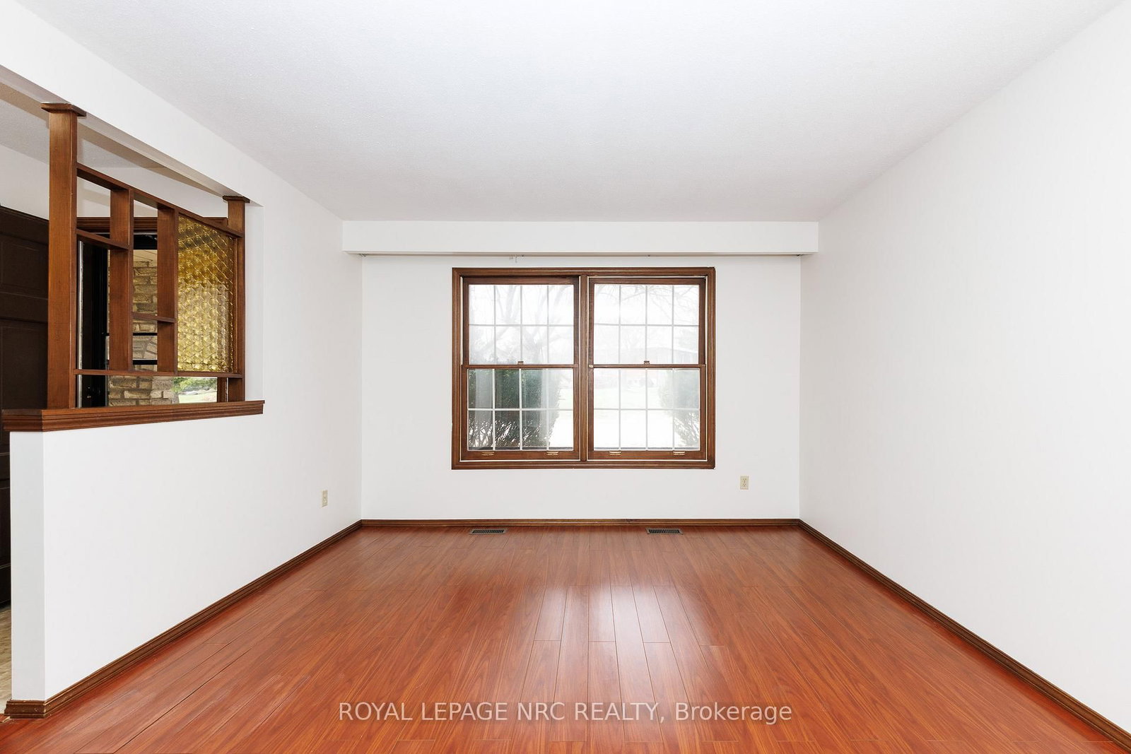 Detached House for sale at 105 Hillview Road, St. Catharines, Ontario, L2S 1S8 - Western Hill - MLS: X12921324