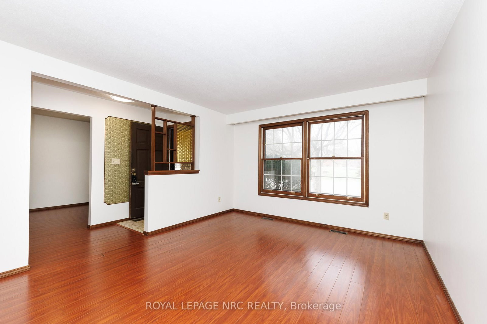 Detached House for sale at 105 Hillview Road, St. Catharines, Ontario, L2S 1S8 - Western Hill - MLS: X12921324