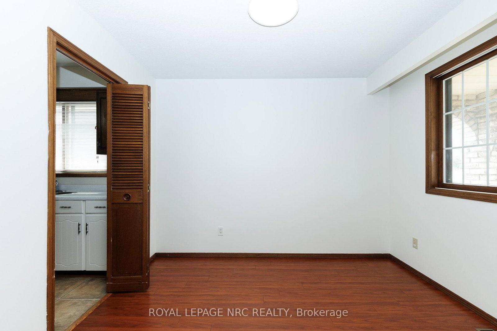 Detached House for sale at 105 Hillview Road, St. Catharines, Ontario, L2S 1S8 - Western Hill - MLS: X12921324