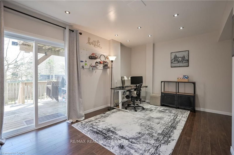 D26 - 85 Bankside Dr, Kitchener, N2N 3M4 | Image 2