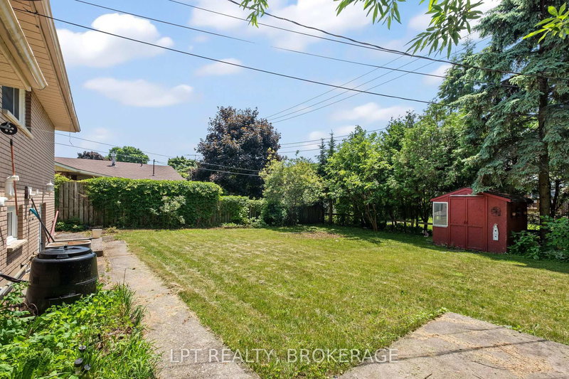 14 Herchmer Cres, Kingston, K7M 2V9 | Image 2