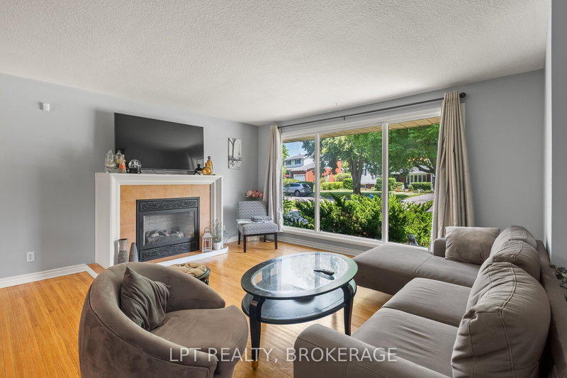 14 Herchmer Cres, Kingston, K7M 2V9 | Image 3