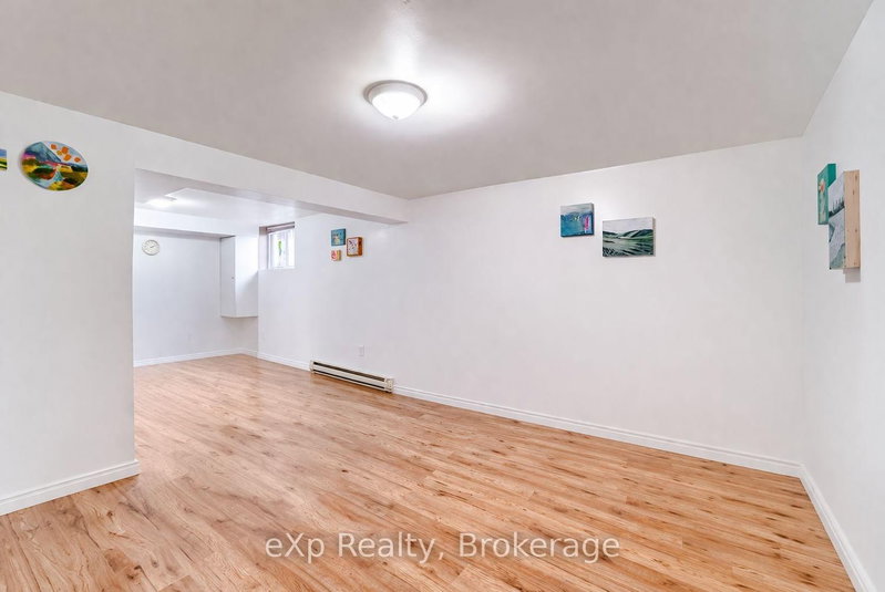 home for lease on 332 Scottsdale Drive