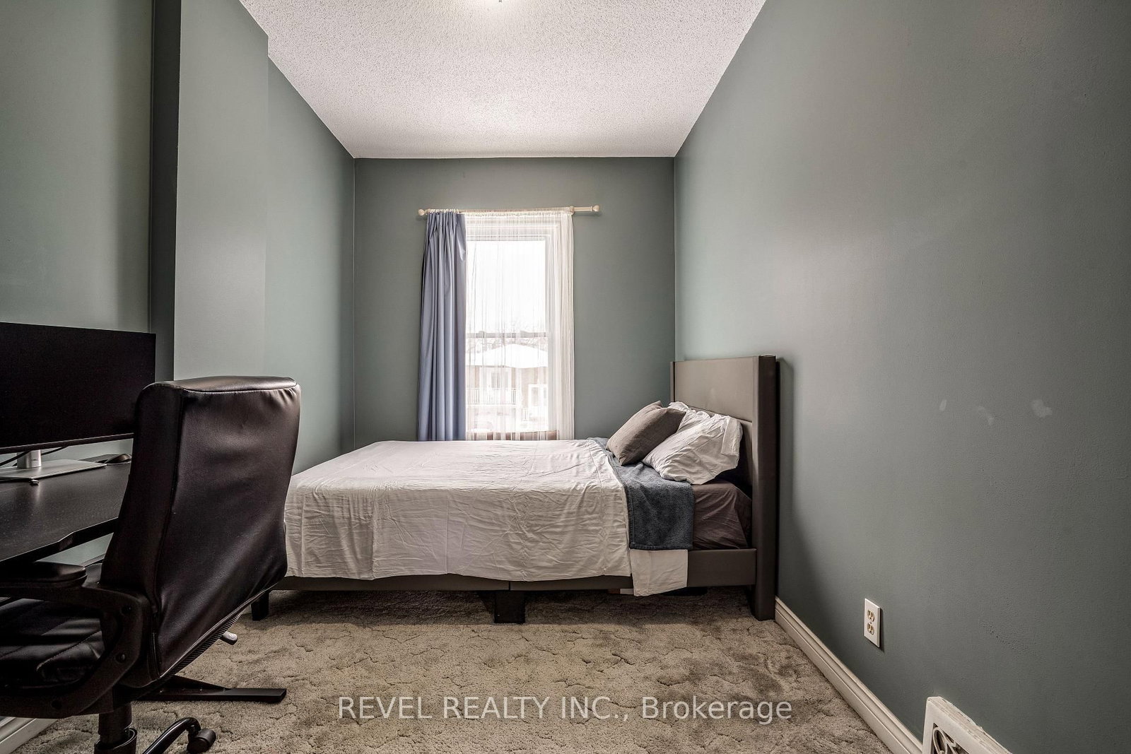 Detached House for sale at 51 Tisdale Street, Hamilton, Ontario, L8L 5M3 - Landsdale - MLS: X12921496