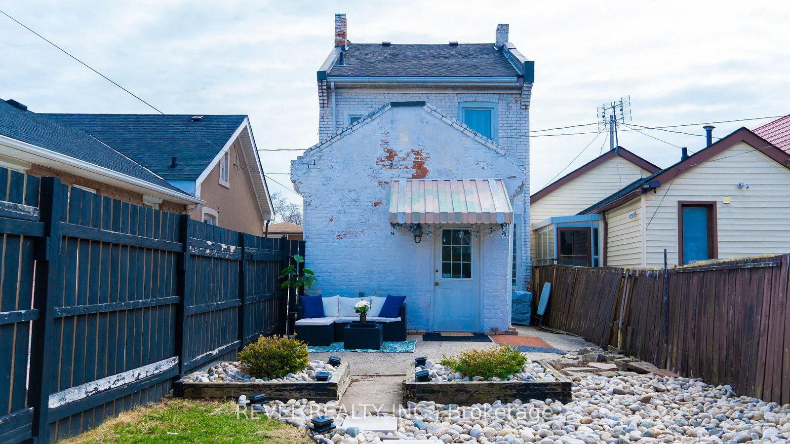 Detached House for sale at 51 Tisdale Street, Hamilton, Ontario, L8L 5M3 - Landsdale - MLS: X12921496