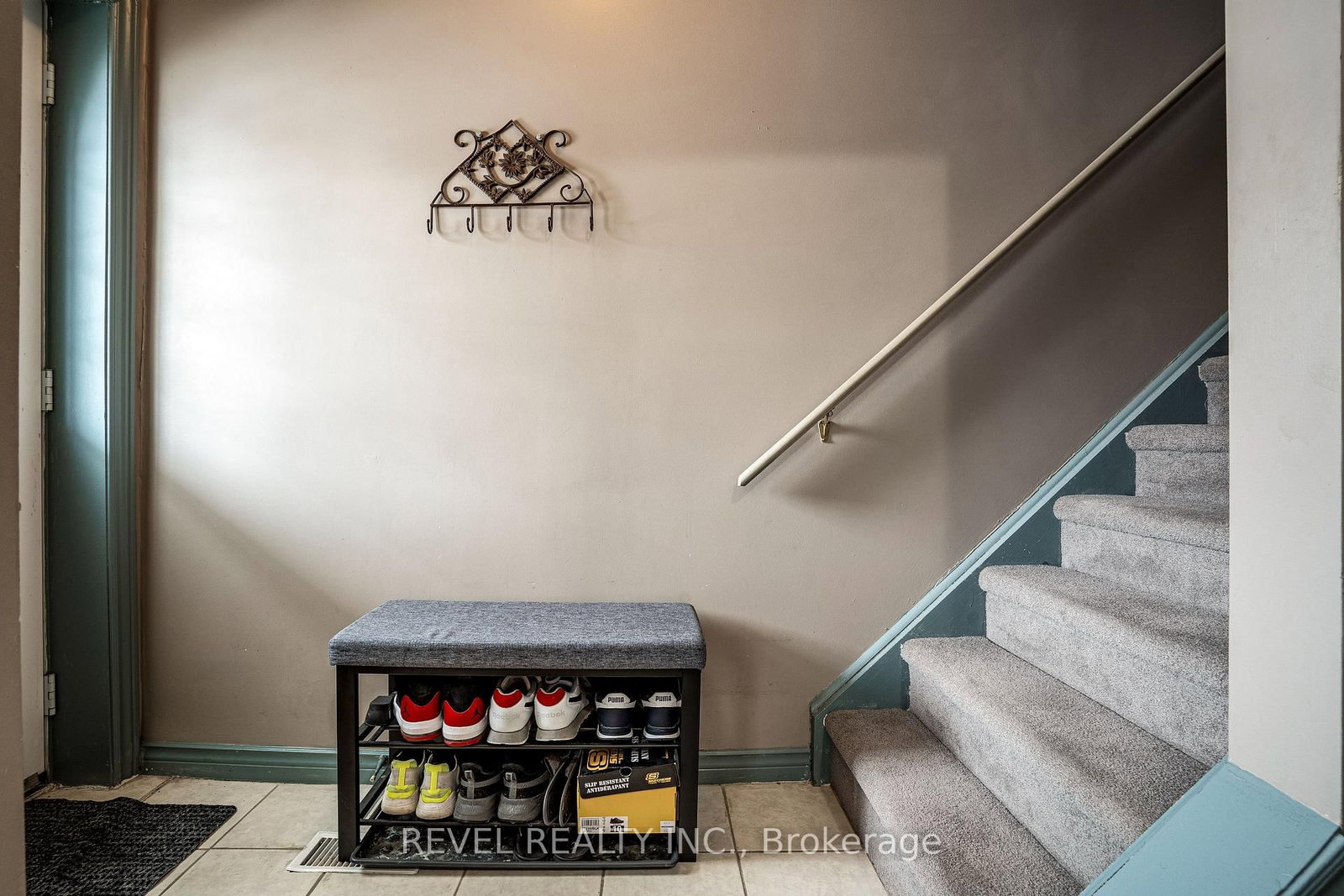 Detached House for sale at 51 Tisdale Street, Hamilton, Ontario, L8L 5M3 - Landsdale - MLS: X12921496