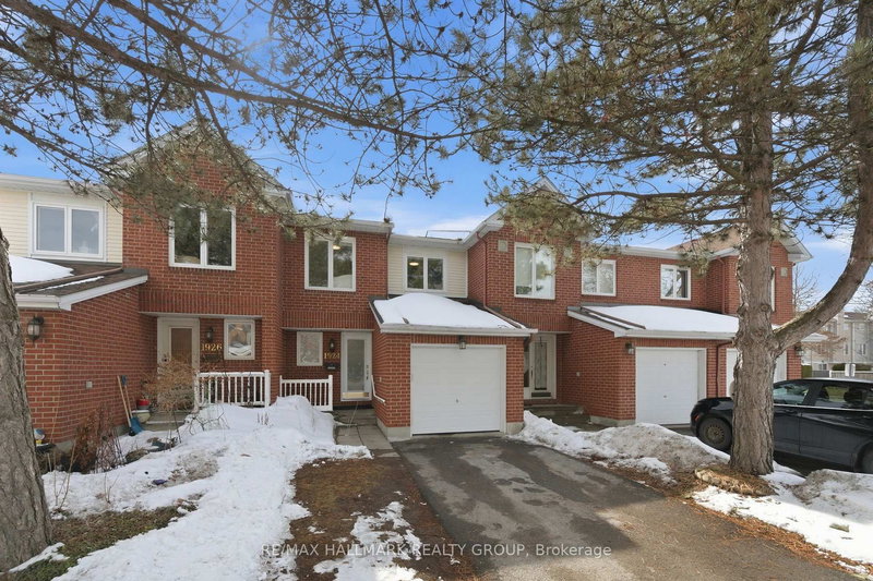 1924 ASHMONT St, Ottawa, K1C 7B9 | Image 2