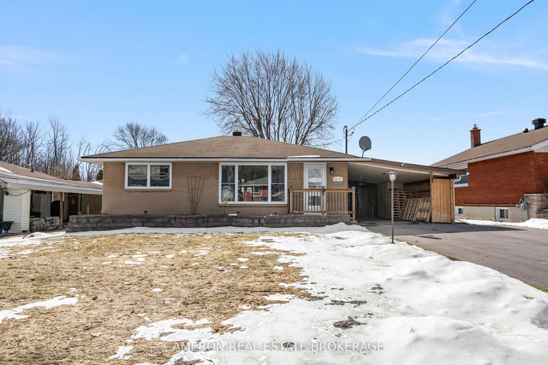 1513 Frances Ann Ave, Cornwall, K6H 2L3 | Image 2