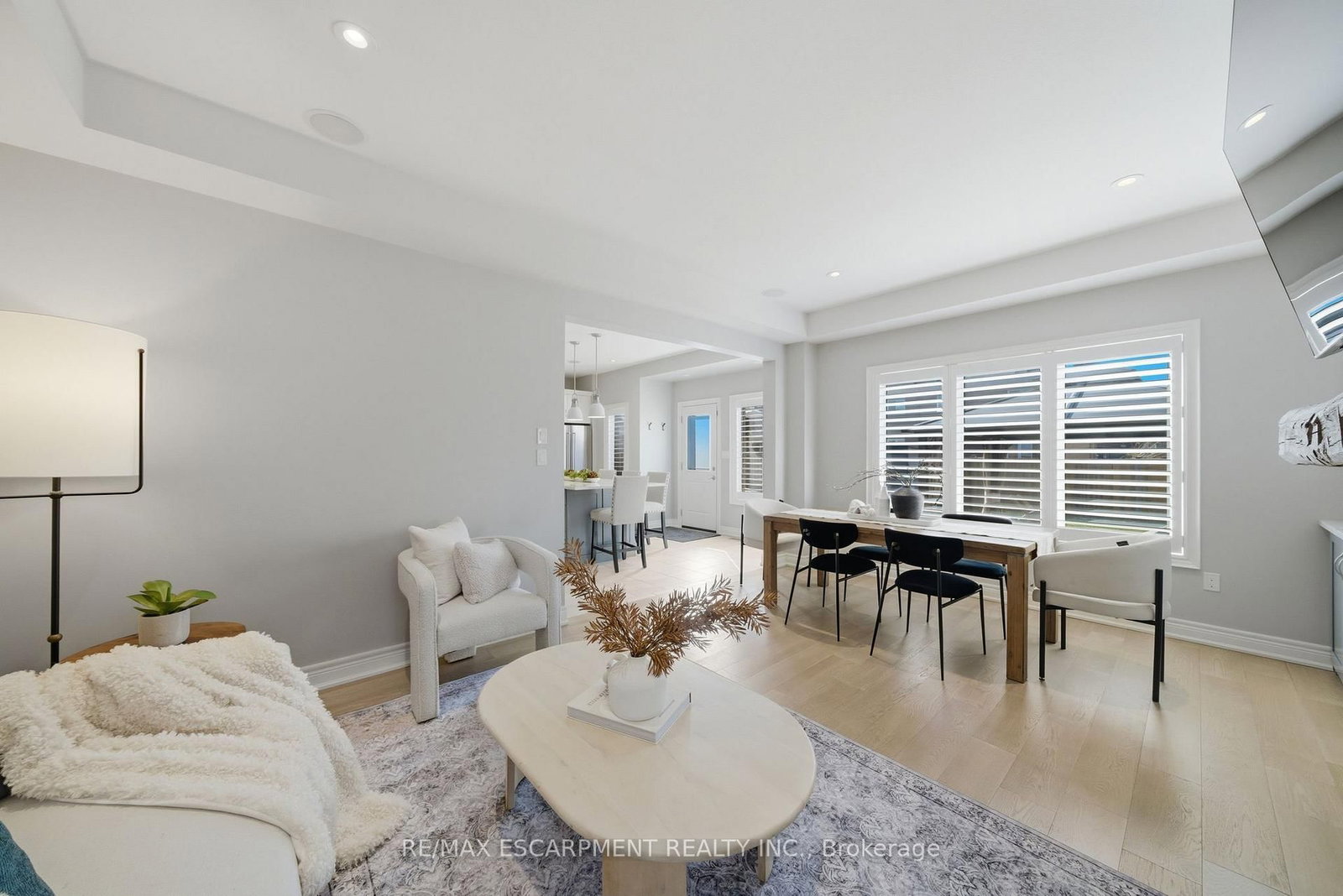 Detached House for sale at 8 MYRTLE Street, Pelham, Ontario, L0S 1E6 - Fonthill - MLS: X12921888