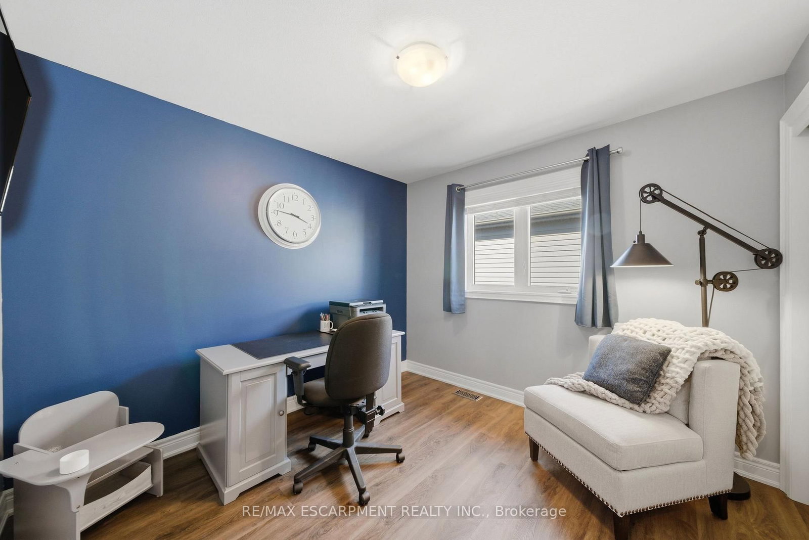 Detached House for sale at 8 MYRTLE Street, Pelham, Ontario, L0S 1E6 - Fonthill - MLS: X12921888