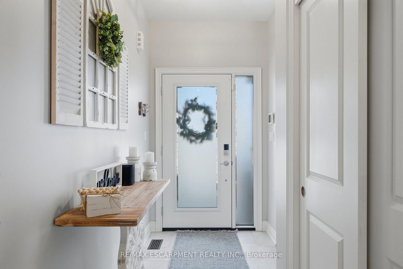 Detached House for sale at 8 MYRTLE Street, Pelham, Ontario, L0S 1E6 - Fonthill - MLS: X12921888