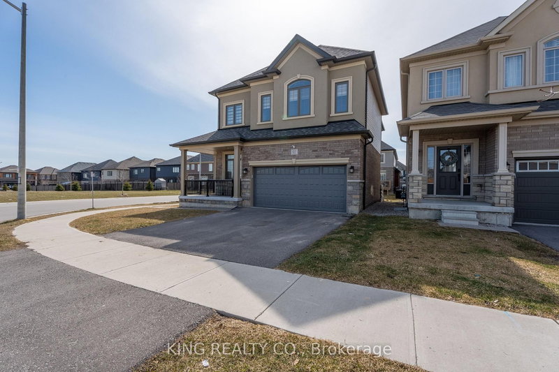 92 Scenic Ridge Gate, Brant, N3L 3E3 | Image 2