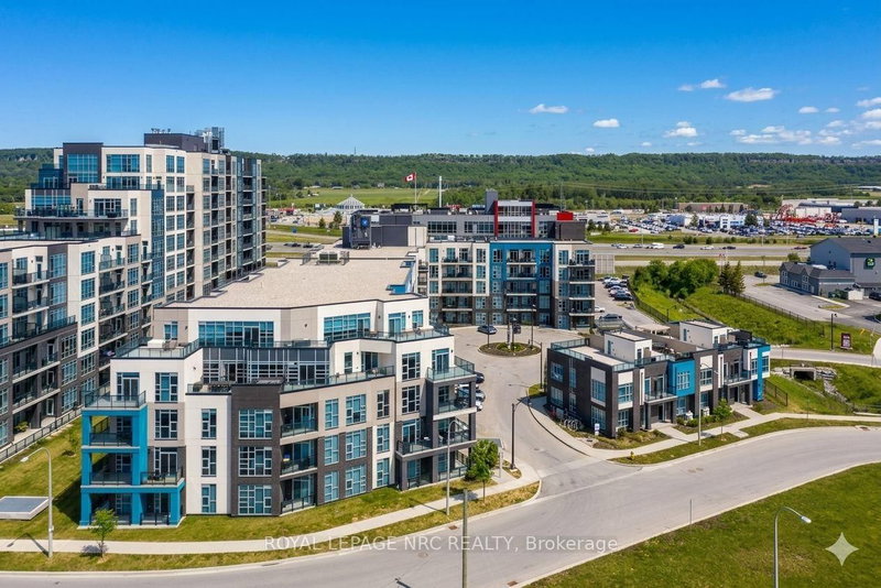 412 - 10 Concord Pl, Grimsby, L3M 0G6 | Image 2