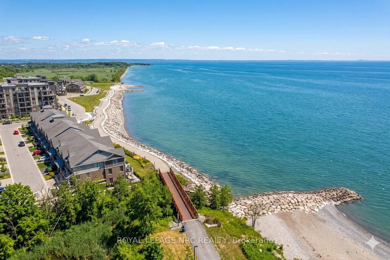 412 - 10 Concord Pl, Grimsby, L3M 0G6 | Image 3