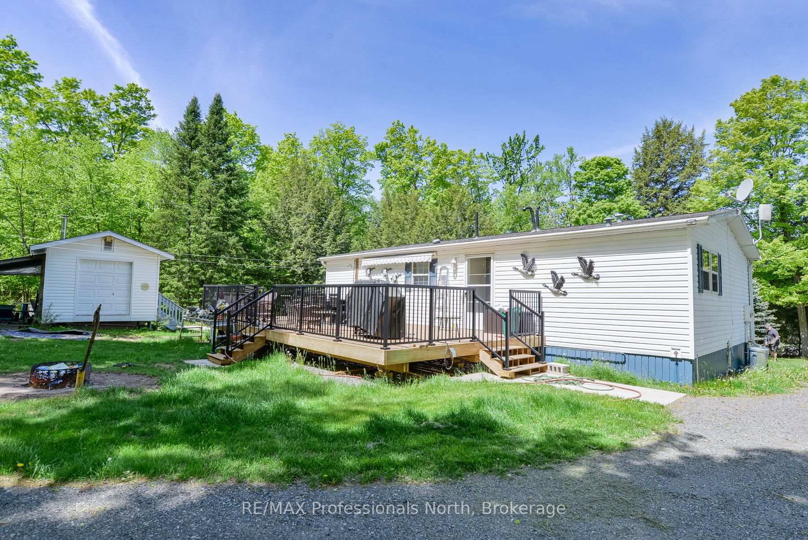 1874 Highway 118 E • Bracebridge, ON photo 16