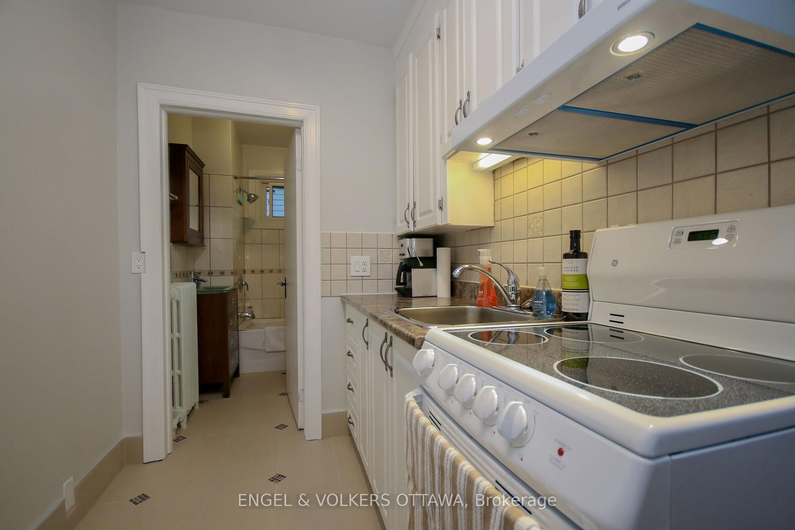 29 Argyle Avenue, Unit 4 - Photo 6