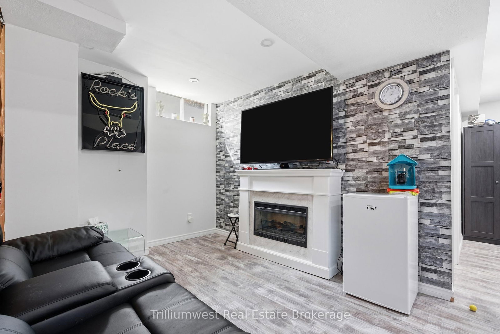 941 Gordon Street, Unit 11 - Photo 11