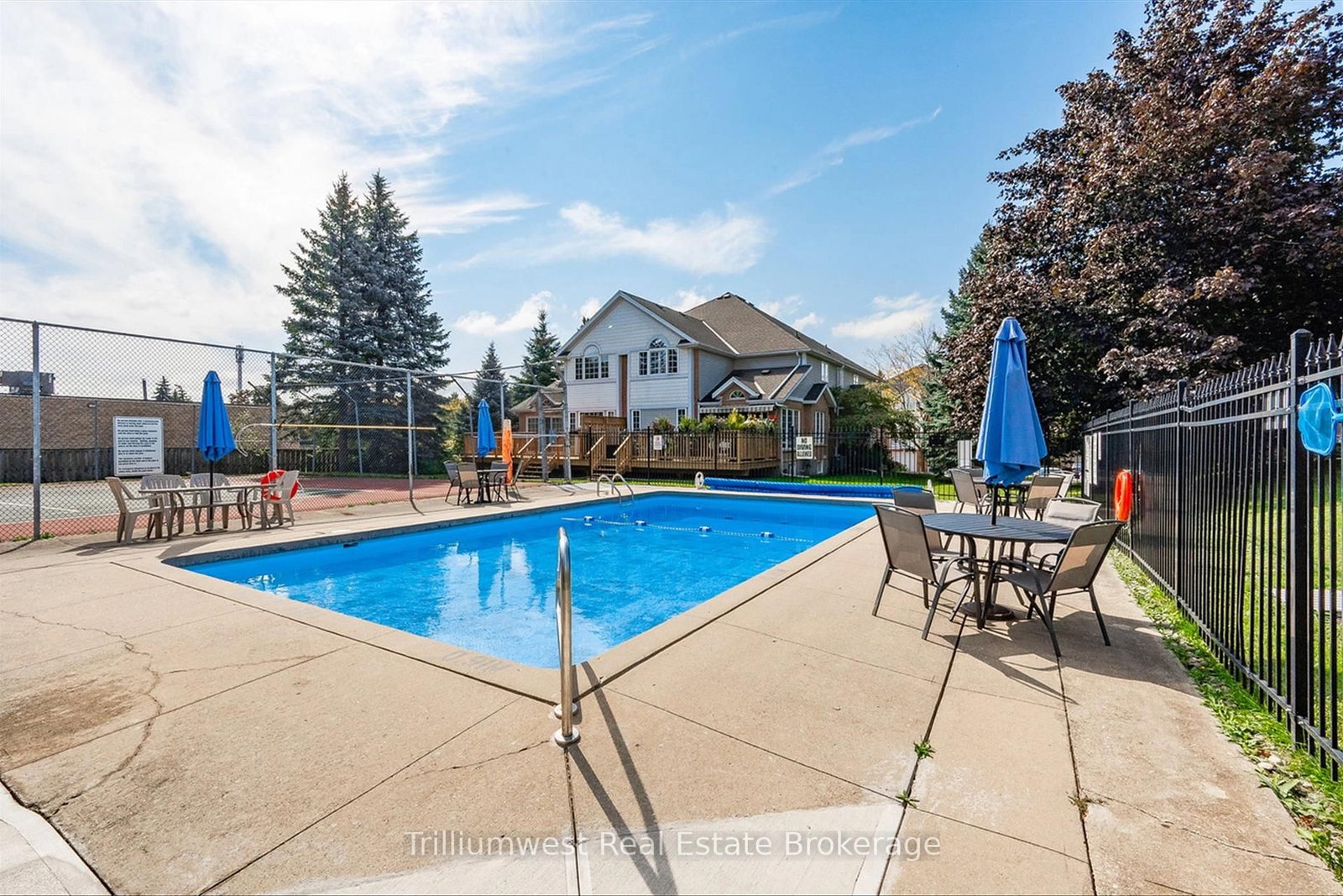 941 Gordon Street, Unit 11 - Photo 40