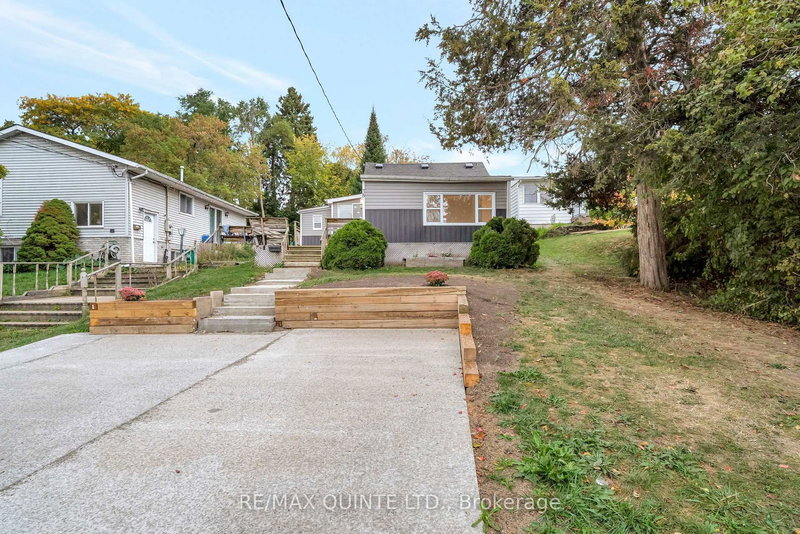 home for sale on 78 WALLBRIDGE CRES Crescent