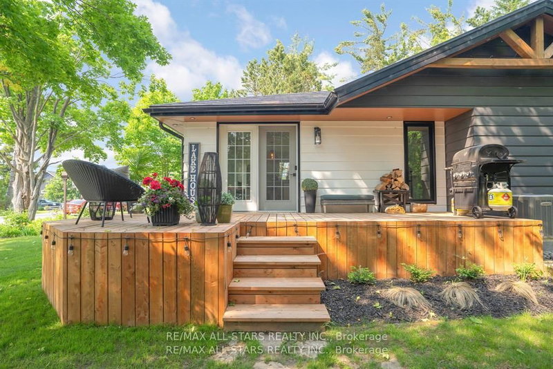 194 Snug Harbour Rd, Kawartha Lakes, K9V 4R6 | Image 2